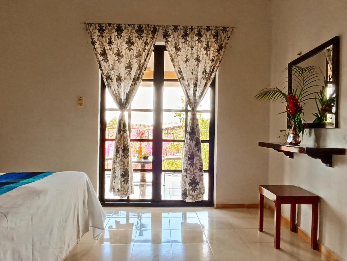 Casa De Los Pajaros - B&B Валядолид Екстериор снимка