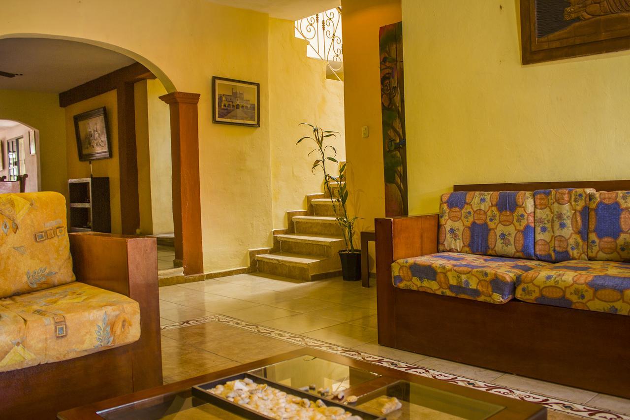 Casa De Los Pajaros - B&B Валядолид Екстериор снимка